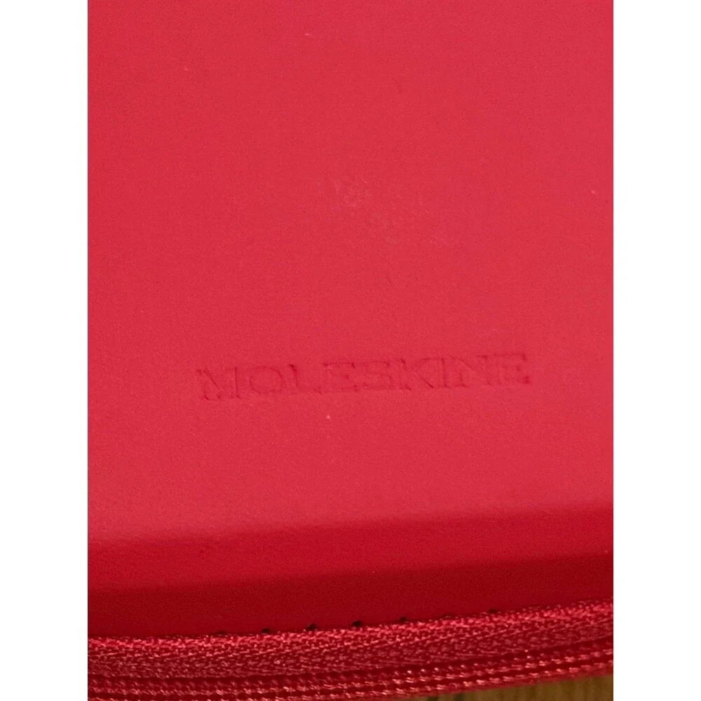 Moleskine Tech Case - Red - Picture 2 of 6